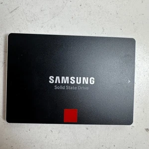 Samsung 850 PRO MZ-7KE512 512GB Schwarz V-Nand PC & Laptop Solid State Festplatte - Bild 1 von 2