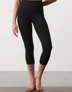Athleta S Small Salutation Stash High Rise Capri Tight Leggings, Black Soft - Picture 1 of 5