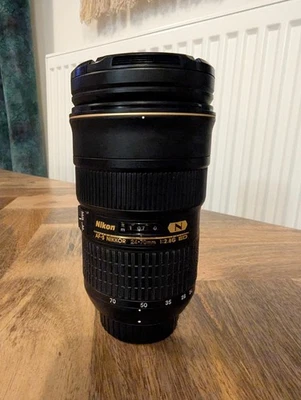 Nikon Nikkor AF-S 24-70mm  f/2.8G - Great Condition - Image 1 of 4
