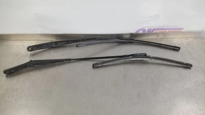 Juego de brazo limpiaparabrisas audi s5 s line 18 2018  Foto 1 de 4