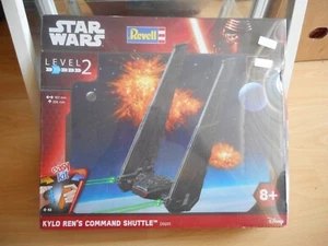 Modelkit Revell Star Wars Kylo Ren's Command Shuttle in Box (sealed) - Picture 1 of 1