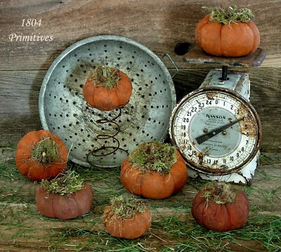 Primitive Grungy Olde Pumpkin PATTERN --  Fast and Easy - Image 1 of 2