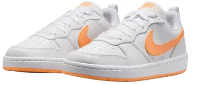 Nike детский класс школы суда Borough низкий 2 туфли - оранжевый и белый - размер 7 новый в коробке - Изображение 1 из 4