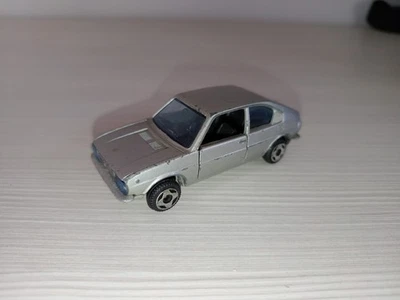 Alfa romeo Alfasud 1/43 Polistil Vintage Raro Modellino Auto Die Cast - Immagine 1 di 4
