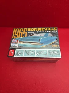 AMT Bonneville Sport Coupe Model Kit 1/25 Scale Sealed - Picture 1 of 3