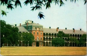 Fort Monroe VA Old Point Comfort Hauptkaserne Paradegelände Postkarte IQ1 - Bild 1 von 2