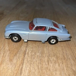 corgi 007 Aston Martin DB5 Car 1/43 silver No Driver - Picture 1 of 10