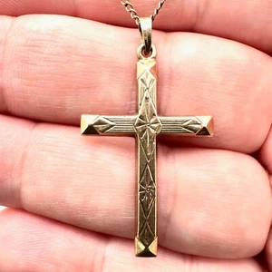 Vintage 10K Gold Womens Necklace Rose Gold Cross Pendant 18 Inch Chain - Picture 1 of 6