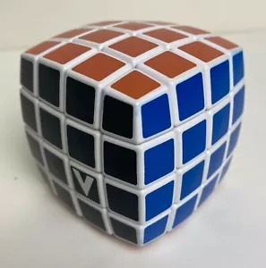 V-CUBE 4 Blanco Almohada 4x4 Cubo Multicolor - NUEVO sin Embalaje - Imagen 1 de 2