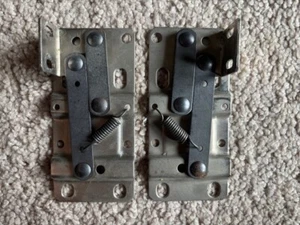 Tip Out Tray Scharniere, für Spüle-Frontschublade, Stahl - 1 Paar (LH & RH) - Bild 1 von 2