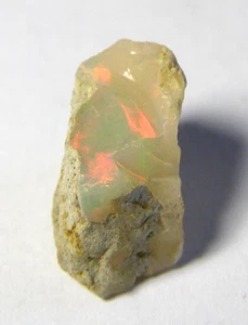 PIEZA ÓPALO ETÍOPE NATURAL - 1,4 x 0,9 cms 0,58 gms #3 - Excelente flash de color - Imagen 1 de 4