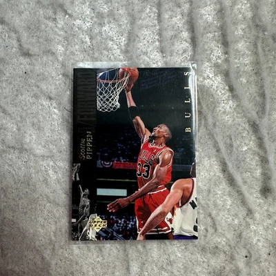 Tarjeta de baloncesto 1994-95 Upper Deck Scottie Pippen #1 Chicago Bulls Foto 1 de 4