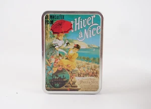 Boite vide biscuits Le Petit Coffret PLM L'hiver à Nice en métal 12 x 9 cm - Foto 1 di 4