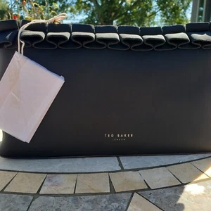 Ted Baker- AILLIE- Ruffle Detail Washbag- Black- NWT - Picture 1 of 6