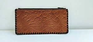 Estuche de vidrio de cuero vintage, 6 6/8"" x 3 2/8", hecho a mano en Bulgaria desde la década de 1960 - Imagen 1 de 7