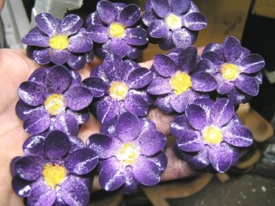 DIEZ Rosas Moradas, Flores Planas de Metal para Artesanía, Joyería, Adornos, Acento Foto 1 de 3