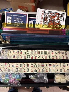 American Mahjong Set Complete 166 Tiles 4 Trays Book Rules Money Chips Dice Case - Picture 1 of 7
