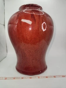 Vaso decorativo Bombay Pigeon's Blood Studio arte ceramica metà secolo moderno - Foto 1 di 13