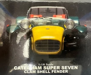 Kyosho Maßstab 1:18 Caterham Super Seven Clam Shell Fender / Wing 1:18 - Bild 1 von 16