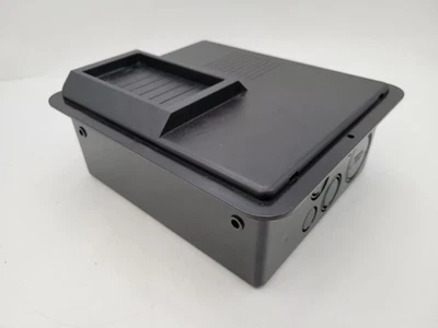 GE TPL412C Powermark Plus Main Lug Load Center 125A 120/240V 1PH 4-Space Type 1 - Image 1 of 4