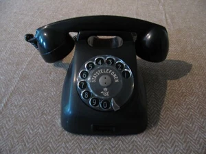 altes Telefon mit Wählscheibe aus Dänemark / "STATSTELEFONEN" - Afbeelding 1 van 12