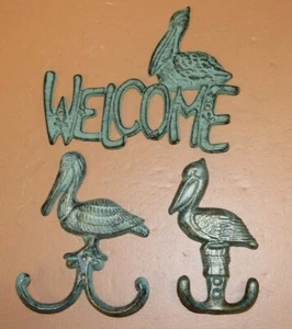 Pelican Decor Gift Ideas Collectible Pelican Welcome Beach Plaque, Wall Hooks - Picture 1 of 12