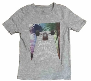 GAP Kids Short Sleeve T-Shirt Surfing Graphic 100% Cotton Size Small 6/7 - Picture 1 of 3