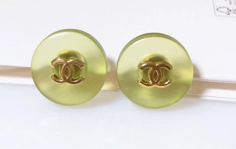 Chanel Vintage Parts Button Yellow green Gold 2 pieces Set Free shipping Cover