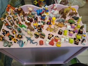 Konvolut aus Ü-Eiernfiguren/Tiere und anderen Spielfiguren, siehe Bilder - Bild 1 von 5