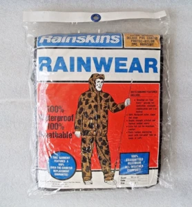 NOS Vintage Men's RAINSKINS Tan & Green Camo 2 Piece Rainsuit ~ Size Medium - Picture 1 of 5