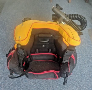 Pro Sub Scuba BCD size medium - Picture 1 of 7