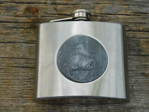 5 oz. Flachmann Edelstahl Schlüsselanhänger Fisch Emblem - Bild 1 von 3