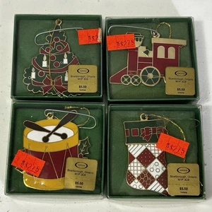 Vintage NORCROSS emaillierte Metall Ornamente (4) Weihnachtsbaum Zug Trommeln Strumpf - Bild 1 von 13