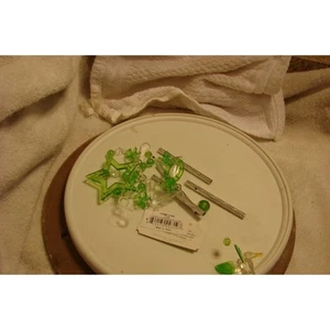 4525 Green Hummingbird wind chime - Picture 1 of 3
