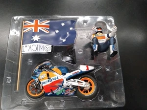 1/12 HONDA NSR 500 Doohan REPSOL HONDA 1995 Champion -Issues/Faults: READ DESCR. - Picture 1 of 15