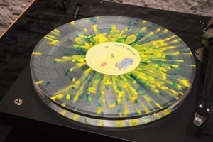 Pro-Ject Debut Series - Actualización de plato giratorio de acrílico transparente de 22 mm - Imagen 1 de 6