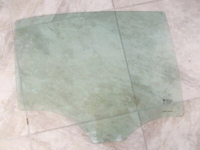 Chevrolet Malibu RH Passengers Rear Door Window Glass 05 06 07 Used OEM - Image 1 of 2