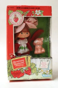 Muñeca Strawberry Shortcake 1982 vintage con natillas gato caja dañada sellada - Imagen 1 de 13