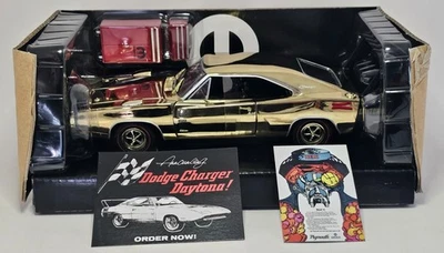 Dodge Daytona 1969 ERTL 1/18 CROMO DORADO CON ALA NEGRA UNO DE SOLO 204 Foto 1 de 4