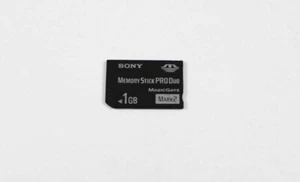 PSP Sony Memory Card 1 GB - Picture 1 of 1