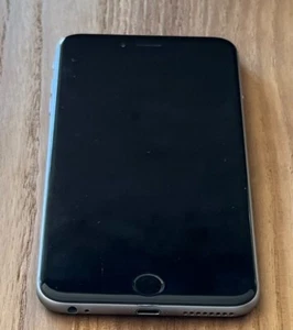 Apple iPhone 6 Plus 16 GB Space Gray Unlocked Excellent Condition w/o SIM Card - Photo 1 sur 2