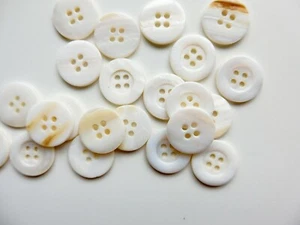 18pc X 18mm Authentic Mother Of Pearl Ivory White Round 4Holes Cardigan Buttons - Picture 1 of 7