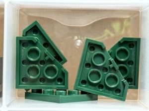 Piezas LEGO - Cuña Verde Oscuro, Placa 3 x 3 Corte Esquina - Nº 2450 - CANTIDAD 5 - Imagen 1 de 1
