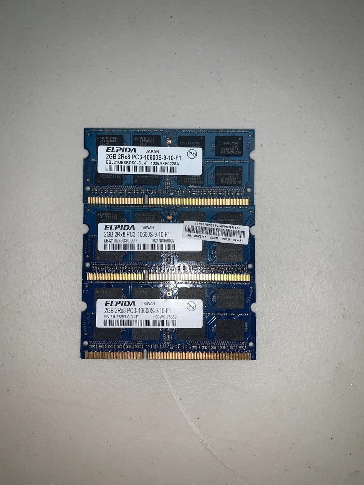RAM para portátil ELPIDA EBJ21UE8BDS0-DJ-F 6 GB (3x2 GB) PC3-10600S DDR3 SO-DIMM Foto 1 de 1