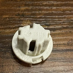 🐝Rear Light Bulb Socket 1408260182 For Mercedes W210 W140 W215 C215 W164 #️⃣ - Bild 1 von 6