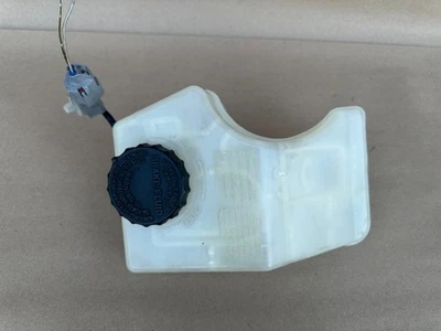 2001-2010 Lexus GS430 GS300 SC430 Brake Fluid Reservoir Tank - Image 1 of 4