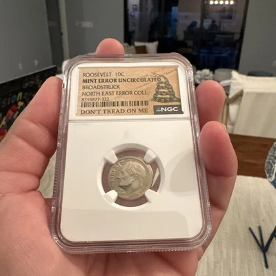 Moneda de diez centavos P Roosevelt Broadstruck 2005 error como nueva, ¡calificado MS64 por NGC! Foto 1 de 4