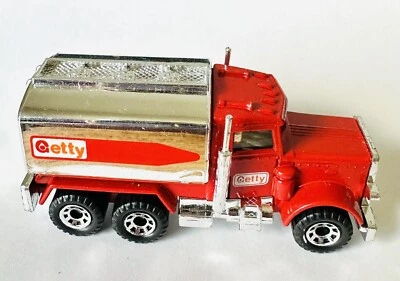 Die Cast Vehicle 1/64 Getty Oil Service Truck Matchbox Ltd 1981 Peterbilt - Image 1 of 4