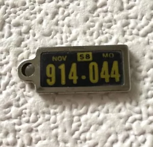 DAV Missouri 1958 Mini License Plate Disabled Veterans Keychain Tag 914-044 - Picture 1 of 7