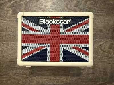 Combo amplificador de guitarra Blackstar Fly 3 3 vatios 1 x 3 pulgadas - crema, Union Jack Foto 1 de 4